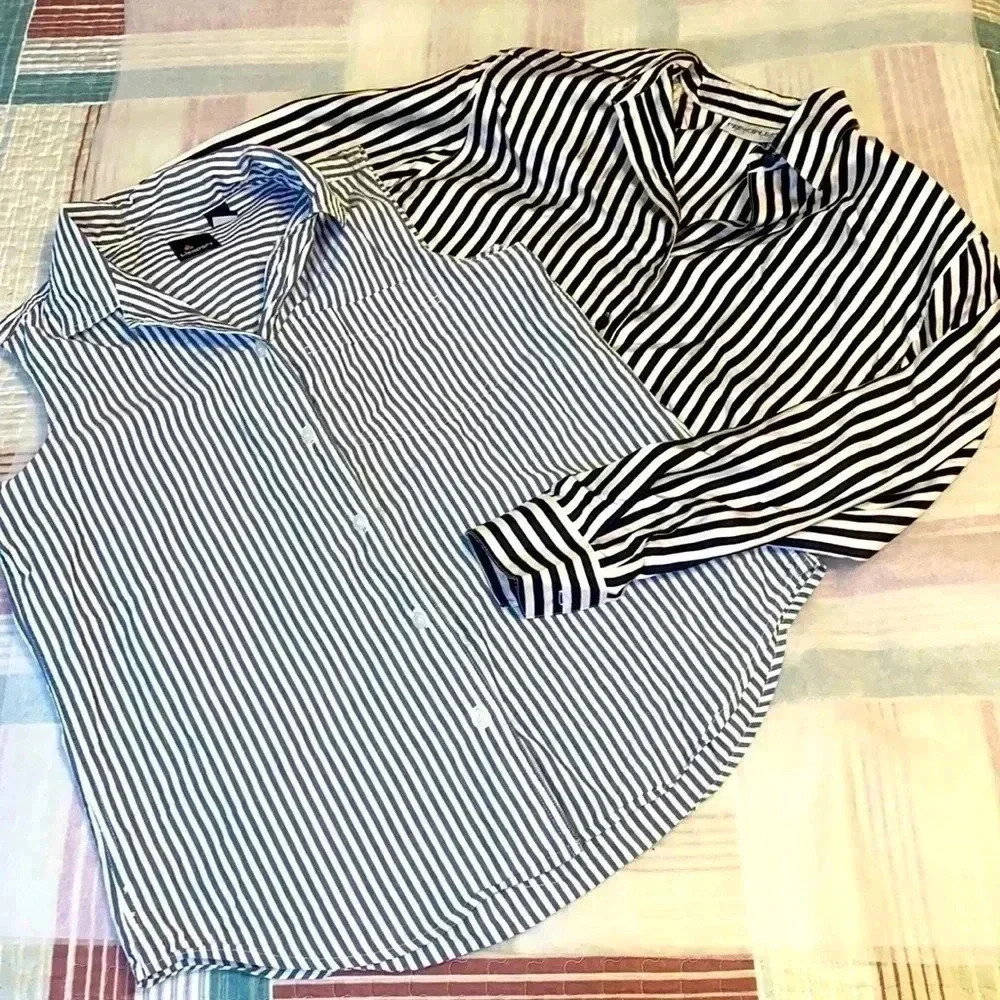 ⭐️2 ⭐️Blouses 👚  for 1 price ! ⭐️ Clean and Washed